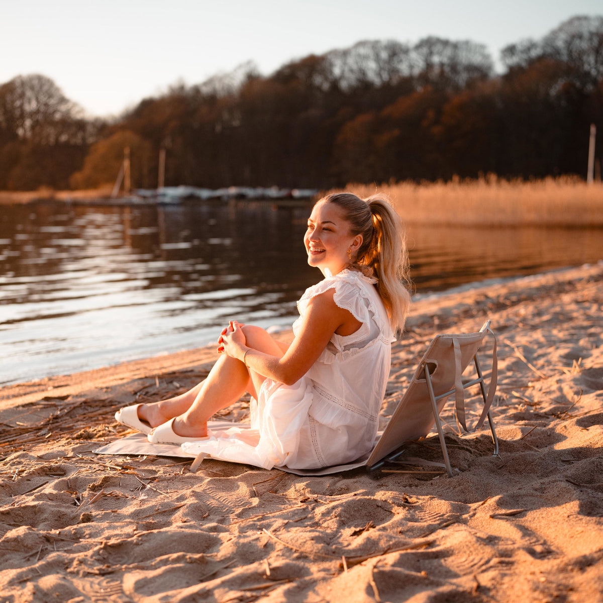 Strandmåtte med ryglæn