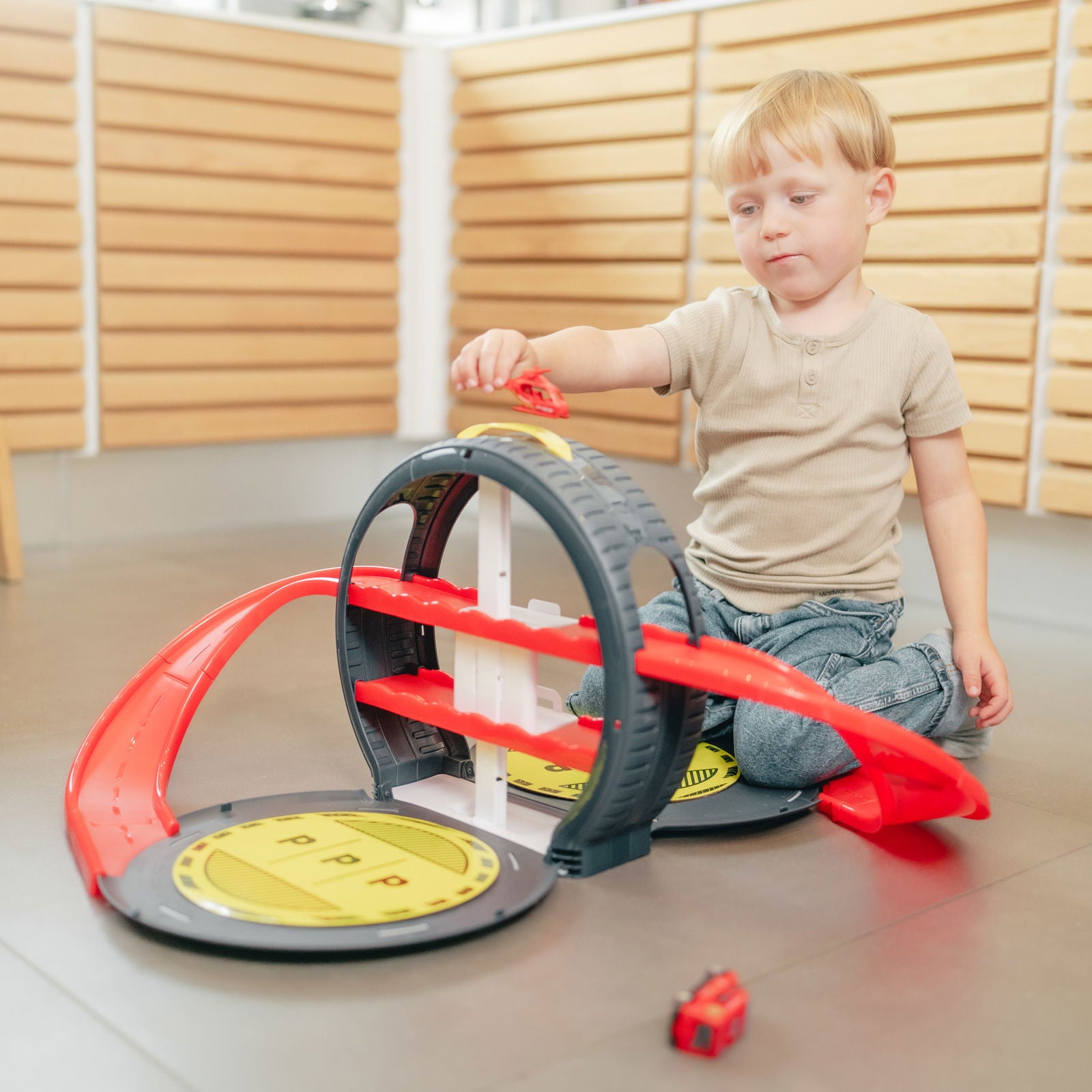 Mumuru – Legetøjsstationsbil