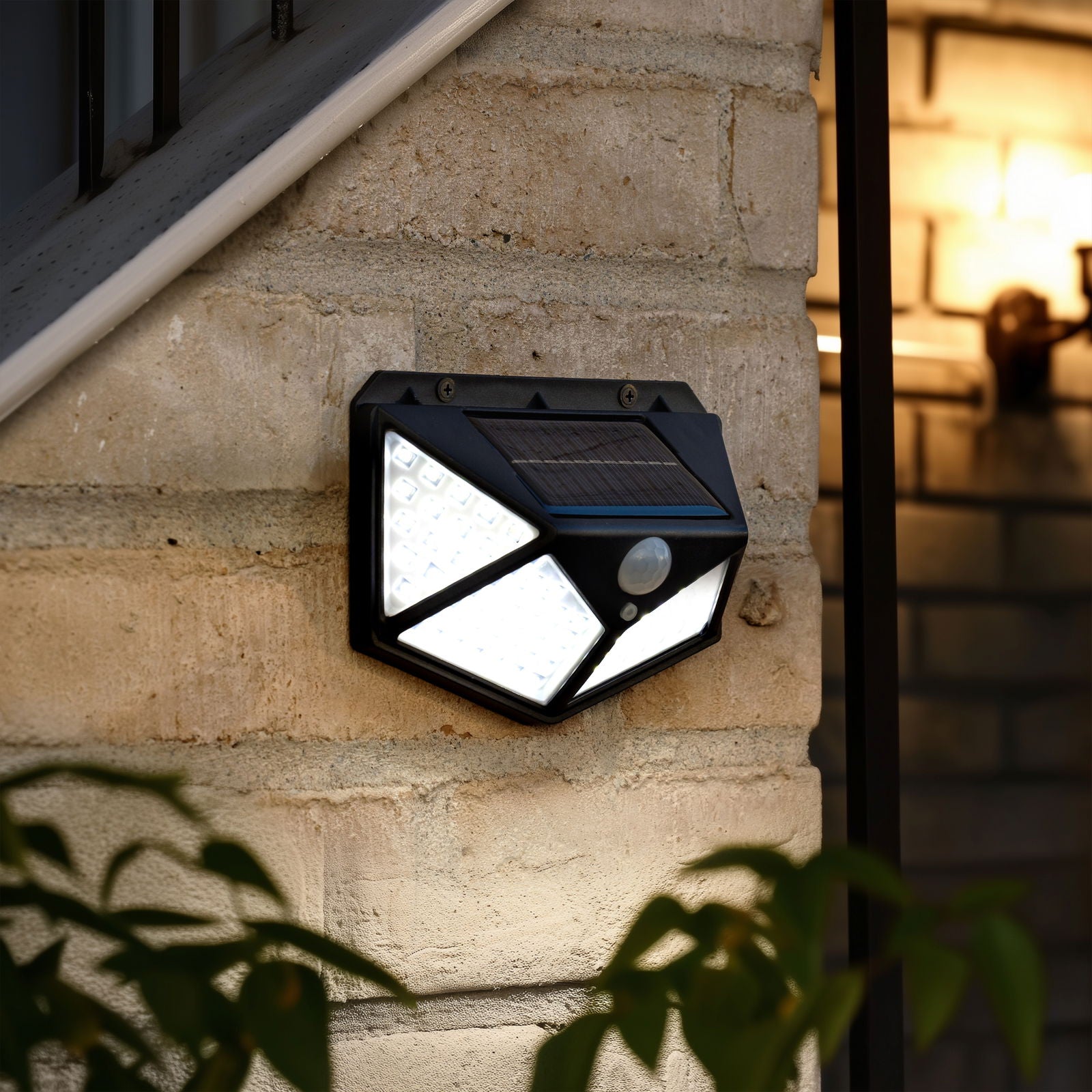 Handy Home – Molly Udendørs solar væglampe